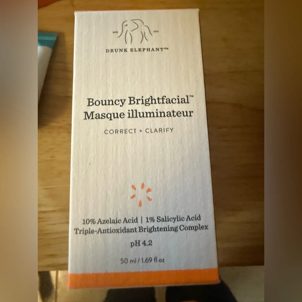 DRUNK ELEPHANT Bouncy Brightfacial Brightening Mask